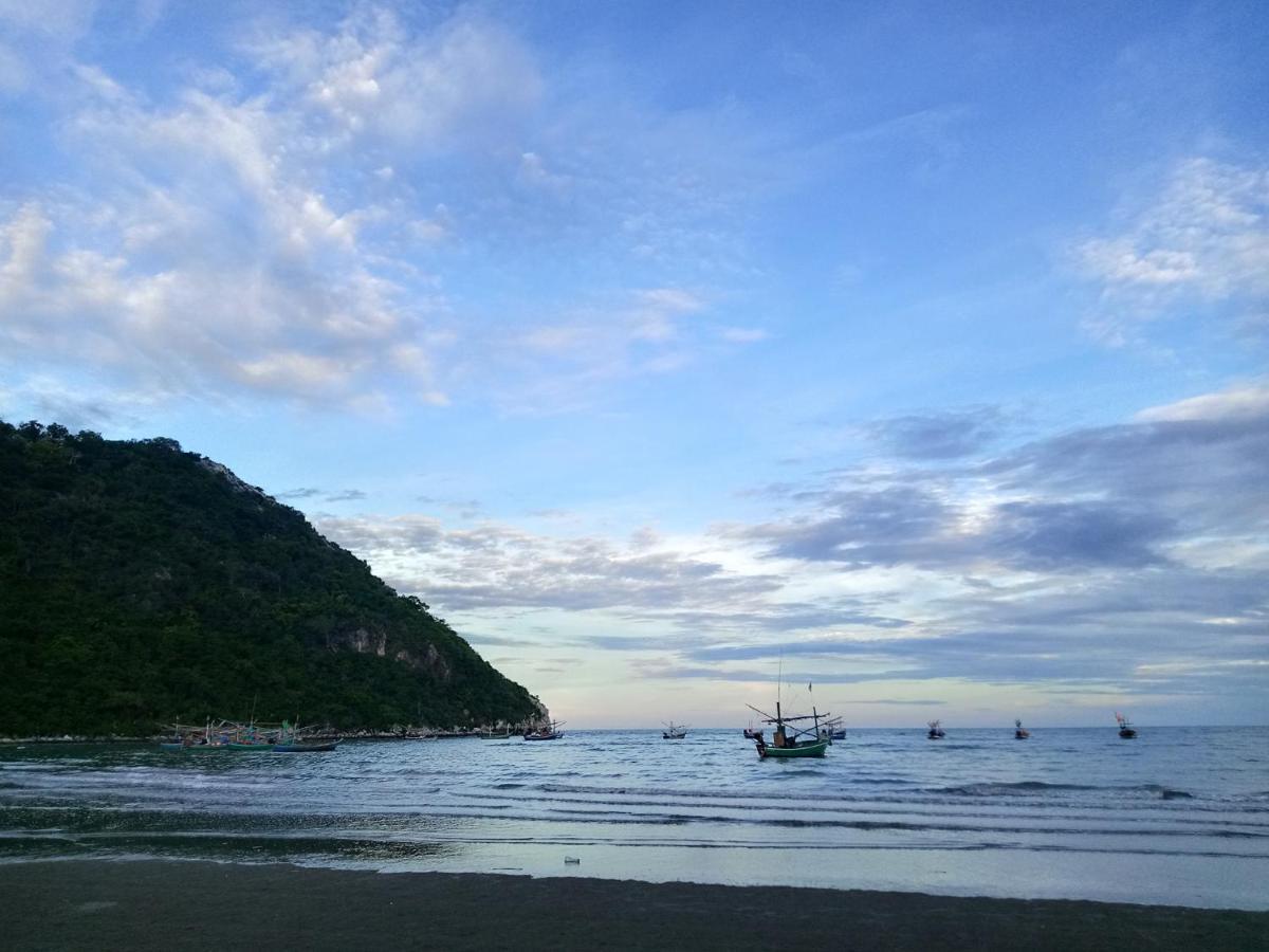 The Beach Boutique Resort Ban Pak Nam Pran Екстер'єр фото