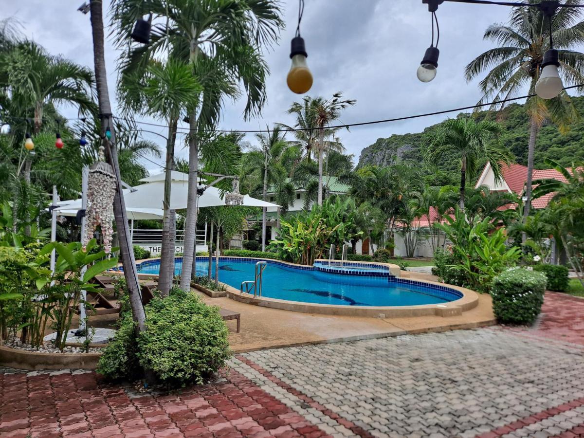 The Beach Boutique Resort Ban Pak Nam Pran Екстер'єр фото
