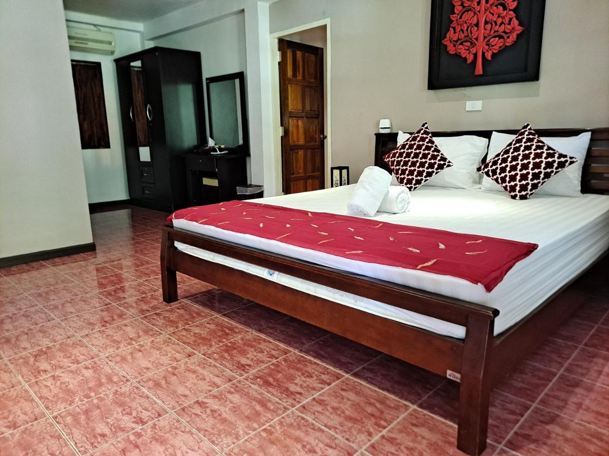 The Beach Boutique Resort Ban Pak Nam Pran Екстер'єр фото